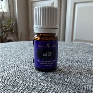 Young Living 5ml Valor Essential Oil - Blue
